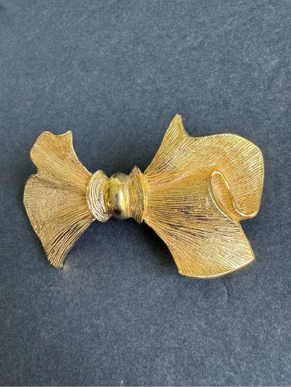 Vintage Bow Hair Clip Gold‎ Tone Large Barrette 90s Y2K Coquette Feminine